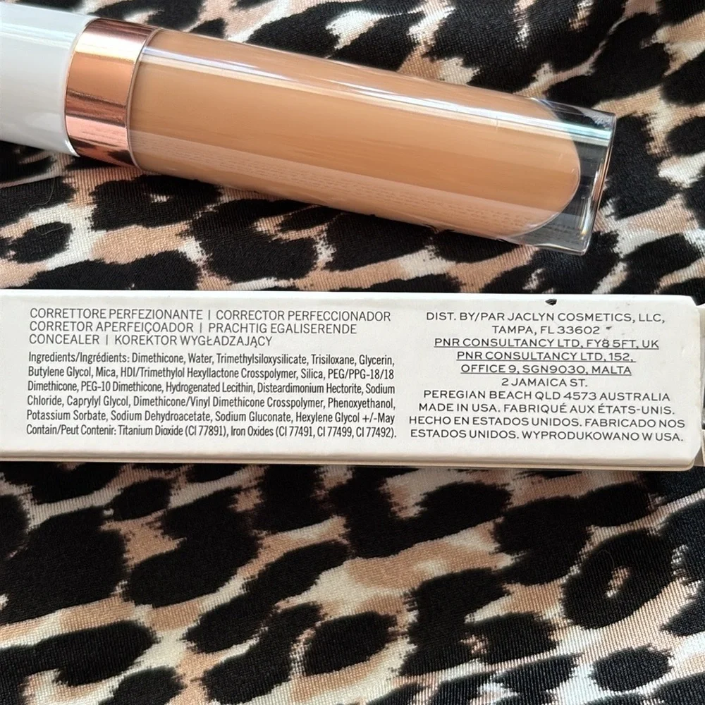 Brand New Jaclyn Cosmetics Perfecting Concealer Tan Red